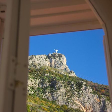 Dimore Santojanni - La Casa Sul Porto Maratea Buitenkant foto
